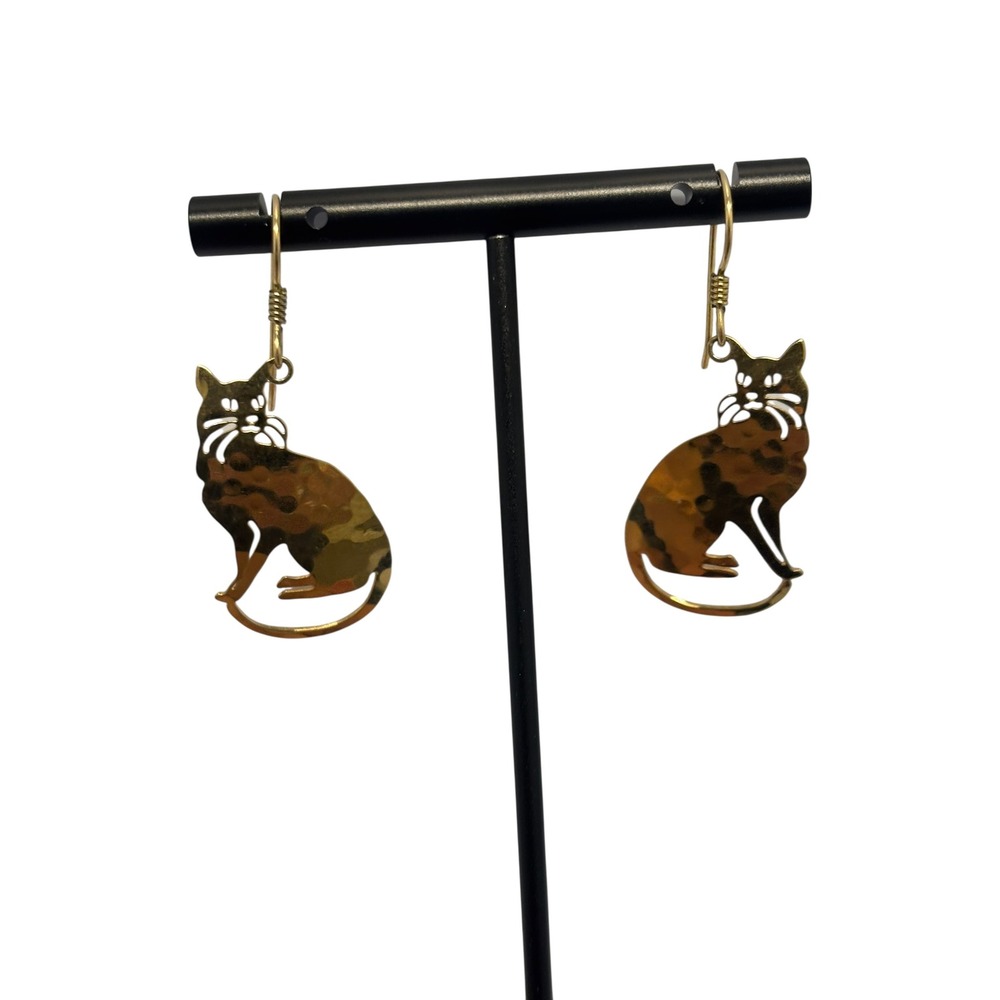 Wild Bryde Hammered Brass Sitting Cat Dangle Earrings‎ Gold Tone Handcrafted USA